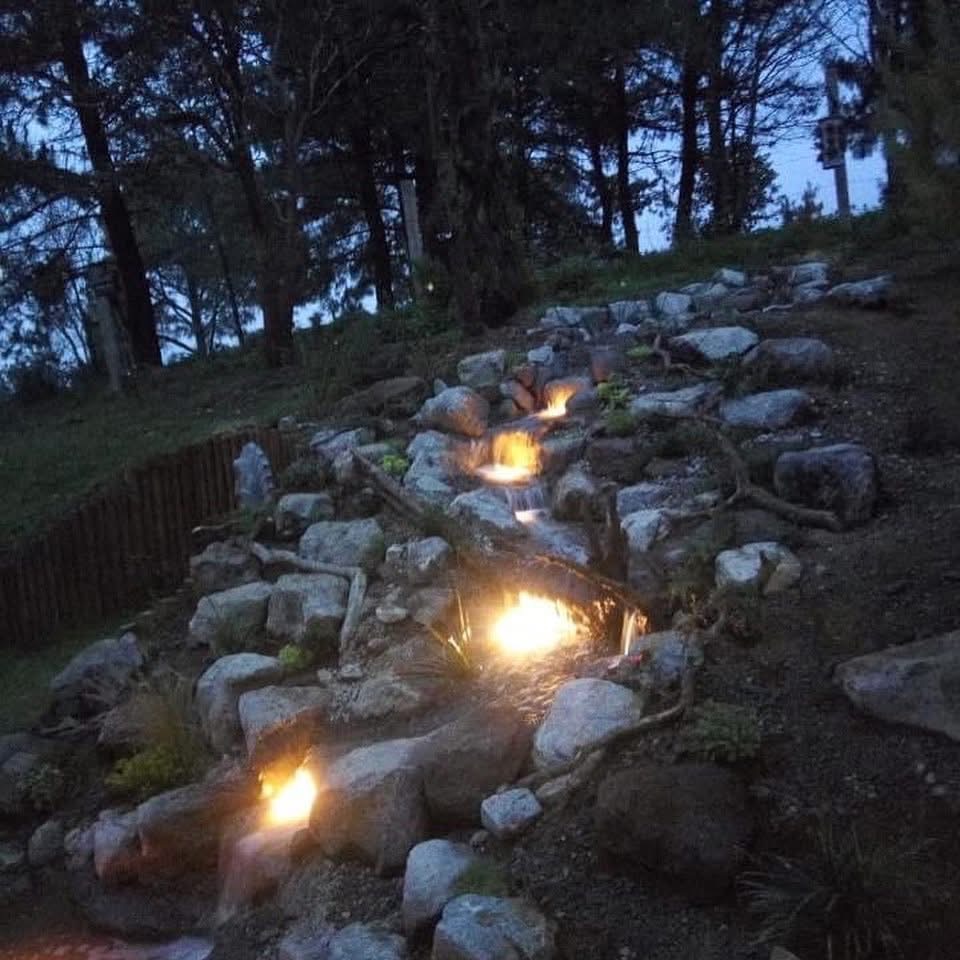 iluminacion-nocturna-de-cascada-en-cabaa-amecameca-acuapaisajes